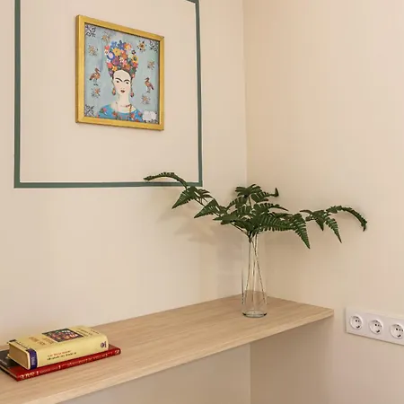 Osito Hub - Pintor Nicolau Apartman