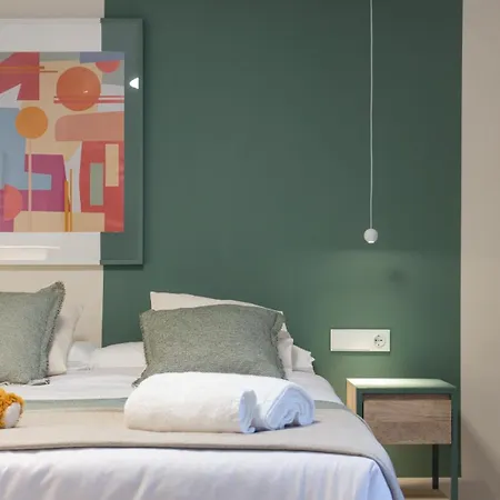 Apartamento Osito Hub - Pintor Nicolau Valencia