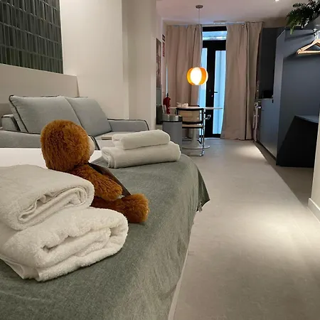 Apartamento Osito Hub - Pintor Nicolau Valencia